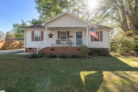 104 Parker St, Duncan, SC 29334