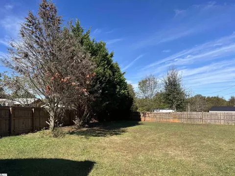 212 E Briar Ridge Rd, Williamston, SC 29697 photo 13
