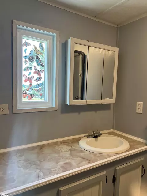 212 E Briar Ridge Rd, Williamston, SC 29697 photo 6