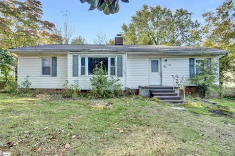 800 Ridgedale Dr, Spartanburg, SC 29306