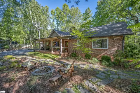 601 E Park Dr, Tryon, NC 28782