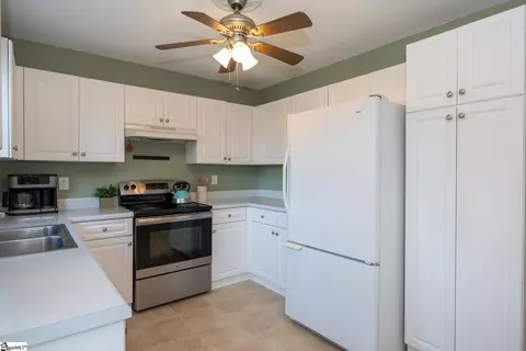 1 Little Fox Ct, Greer, SC 29650 photo 8