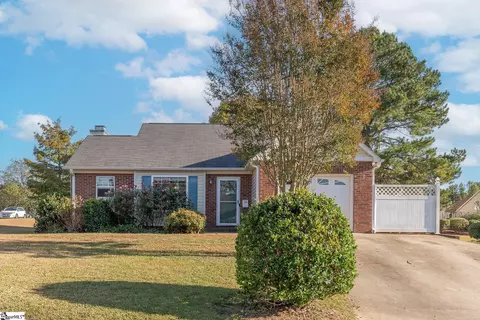 1 Little Fox Ct, Greer, SC 29650