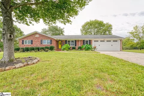 114 Salado Ln, Mauldin, SC 29662