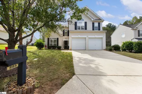 223 Bonnie Woods Dr, Greenville, SC 29605