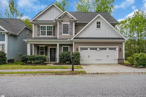 21 Pickering Ln, Simpsonville, SC 29681
