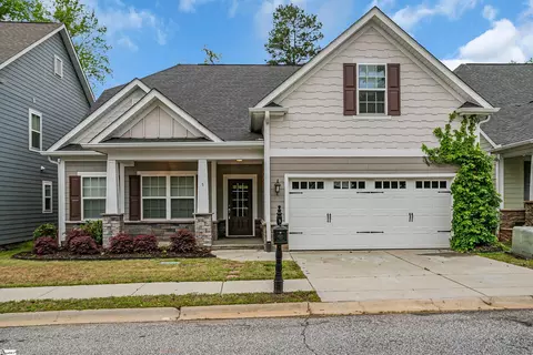 5 Pickering Ln, Simpsonville, SC 29681