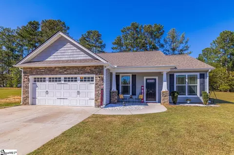 116 Spanish Moss Dr, Williamston, SC 29697