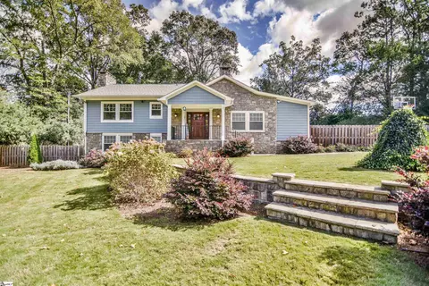 1169 Woodburn Rd, Spartanburg, SC 29302