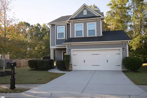 204 Rivers Edge Cir, Simpsonville, SC 29680