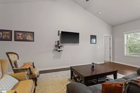 114 W 3rd Ave, Easley, SC 29640 photo 13