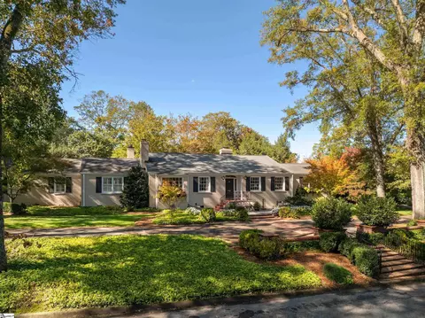 4 Pine Forest Dr, Greenville, SC 29601