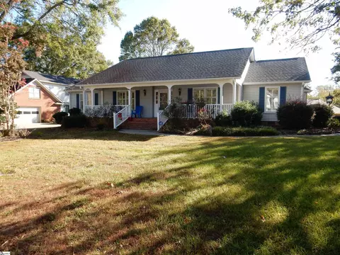 100 Chesterton Ct, Greer, SC 29650