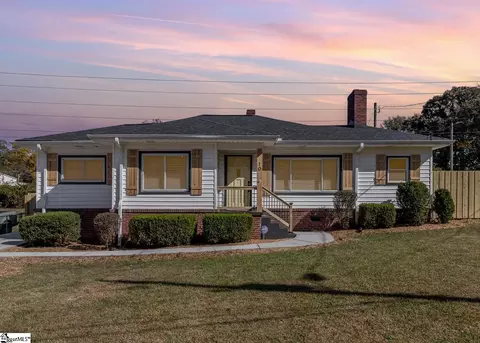 10 Stokes St, Greenville, SC 29611