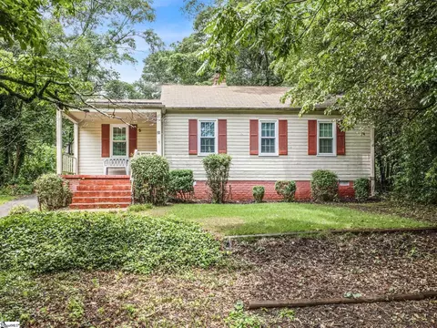 21 Walnut St, Greenville, SC 29607