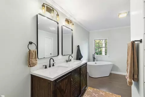 Bath - 155 Looper Rd, Easley, SC 29640 photo 1 of 4
