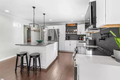Kitchen - 155 Looper Rd, Easley, SC 29640 photo 2 of 3
