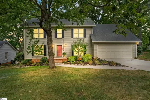 114 Woodway Dr, Greer, SC 29651