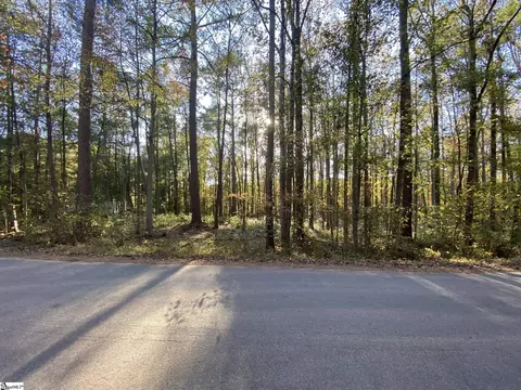 00 Tammi Ln, Fair Play, SC 29643