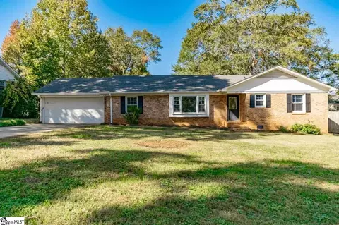 205 Drewry Rd, Taylors, SC 29687