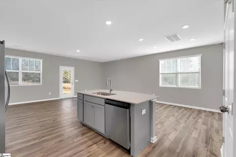210 E Compass Way, Easley, SC 29640 photo 9