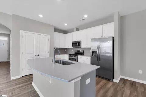 210 E Compass Way, Easley, SC 29640 photo 7
