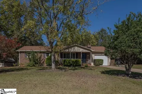 1004 Tall Oaks Cir, Piedmont, SC 29673