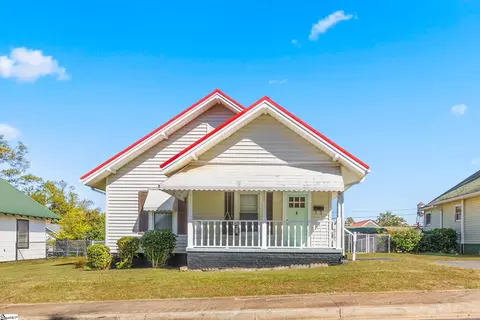 11 B St, Greenville, SC 29611