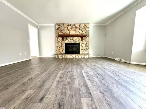 Living - 300 Tanner Rd, Taylors, SC 29687 photo 2 of 7
