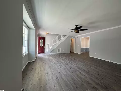Living - 300 Tanner Rd, Taylors, SC 29687 photo 5 of 7