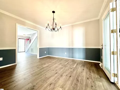 Dining - 300 Tanner Rd, Taylors, SC 29687 photo 2 of 4