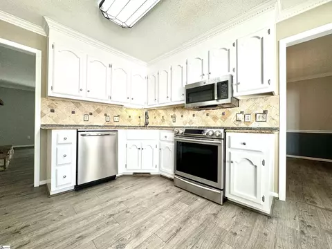 Kitchen - 300 Tanner Rd, Taylors, SC 29687 photo 2 of 3