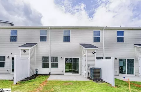Exterior - 404 Windsinger Ln, Greer, SC 29650 photo 2 of 2