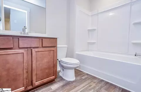 Bath - 404 Windsinger Ln, Greer, SC 29650 photo 3 of 3
