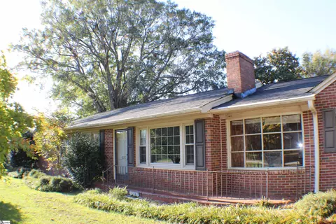 525 49 Hwy, Laurens, SC 29360