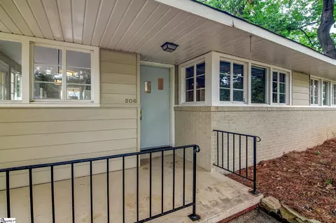Exterior - 206 Laurel Rd, Greer, SC 29651 photo 4 of 11
