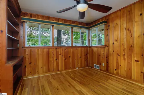Bedroom - 206 Laurel Rd, Greer, SC 29651 photo 2 of 10