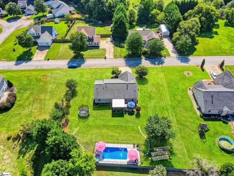 View/Area - 109 Rustcraft Dr, Greer, SC 29651 photo 2 of 3
