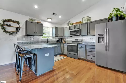 Kitchen - 109 Rustcraft Dr, Greer, SC 29651 photo 1 of 4