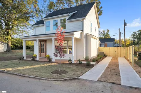 109 Gates St, Greenville, SC 29611