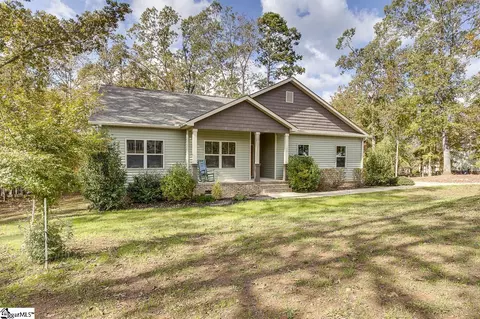 106 Indian Ridge Dr, Laurens, SC 29360