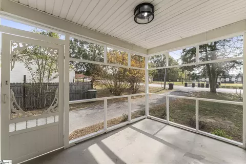 Exterior - 10 Park Ave, Honea Path, SC 29654 photo 5 of 8