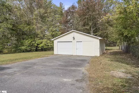 Exterior - 10 Park Ave, Honea Path, SC 29654 photo 8 of 8