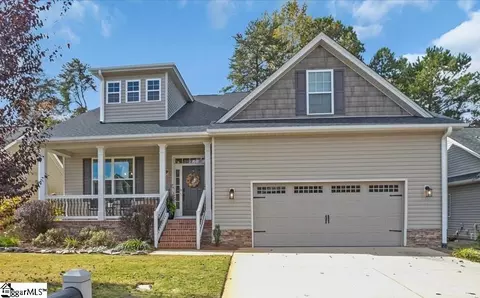 515 Summitbluff Dr, Greenville, SC 29617