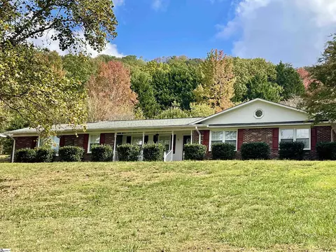 5 Wakefield Ln, Greenville, SC 29609