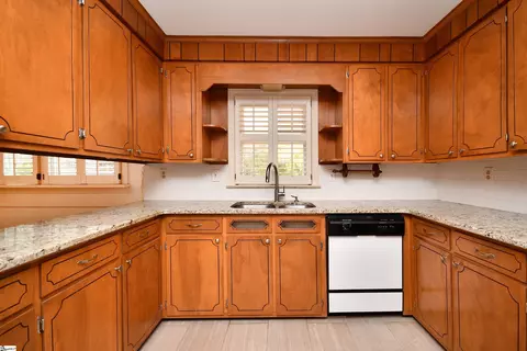 Kitchen - 710 S E St, Easley, SC 29640 photo 3 of 5