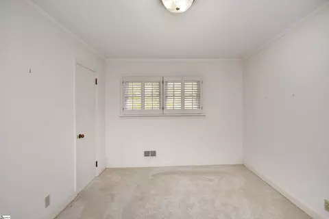 Bedroom - 710 S E St, Easley, SC 29640 photo 4 of 8