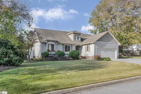 211 Kincade Dr, Simpsonville, SC 29681