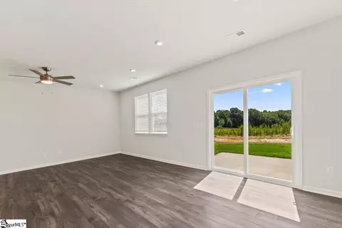 Living - 1109 Berry Patch Dr, Lyman, SC 29365 photo 4 of 5