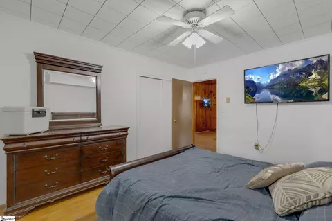 Bedroom - 818 Rice Rd, Easley, SC 29640 photo 2 of 6